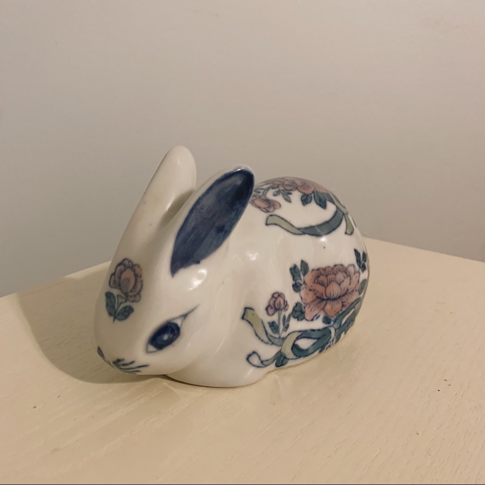 Antique Ceramic Chinese Rabbit Bunny Decor Figure